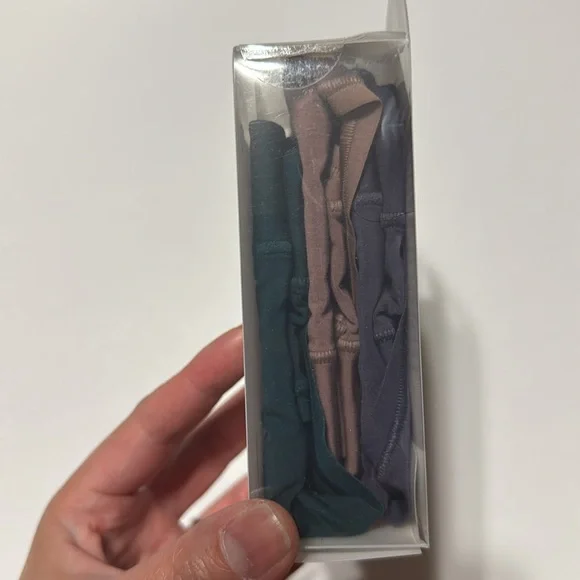 Lululemon High-Rise Underwear - Picture 2 of 3